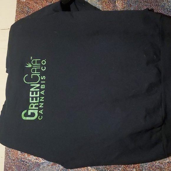 Black sweat shirt hemp leaf decal - Picture 2 of 2